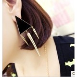 Wholesale - Elegant Triangle Rivet Earring