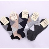 Wholesale - Classic Diamond Pattern Summer Men's Invisible Soild Color Causal Ankle Socks Boat Socks 20 Pairs/Lot One Color